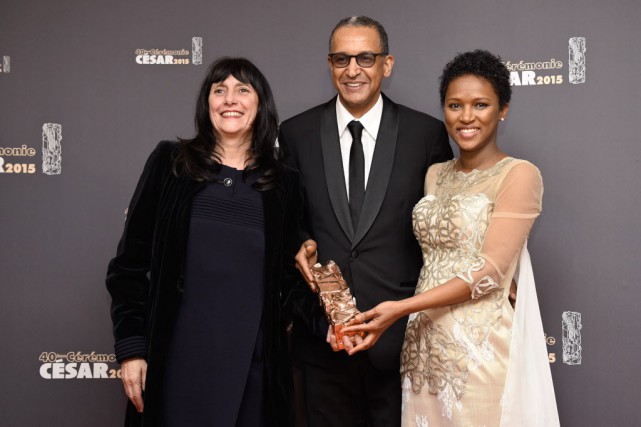 La productrice Sylvie Pialat, le réalisateur mauritanien Abderrahmane Sissako et la scénariste Kessen Tall, pour le film franco-mauritanien Timbuktu.