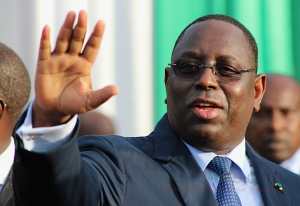 Macky interdit toute procédure judiciaire contre Wade