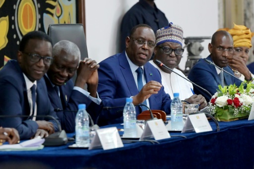 Sénégal : l'opposition se mobilise contre le report sine die de la présidentielle