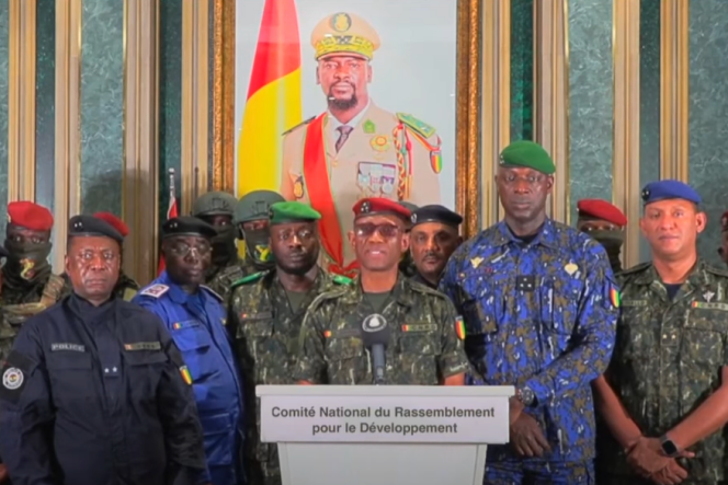 En Guinée, la junte dissout le gouvernement sur fond de crise sociale et de querelle d’ego