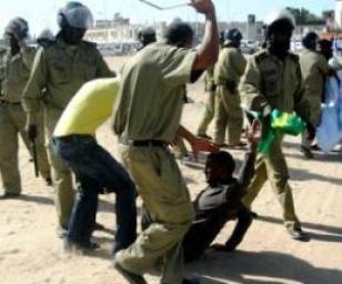 Image de la police mauritanienne en action. Image de la police mauritanienne en action.