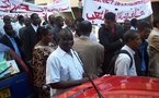 (2) Grande mobilisation à Paris contre le coup d’état en Mauritanie