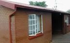 Mandela salue la réouverture au public de son ancienne maison de Soweto
