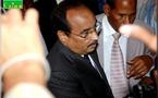 L'opposition "bloque la démocratie", selon le général Aziz