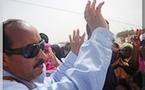 Des milliers de citoyens accueillent Ould Abdel Aziz à Ouad Naga