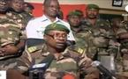 Coup d'État militaire au Niger  -  Le gouvernement a été dissous, le président «emmené»...