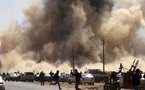 Le régime libyen contre-attaque: raids à Ras Lanouf, lourd bilan à Misrata