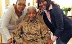 Nelson Mandela poursuit sa convalescence dans le village de son enfance