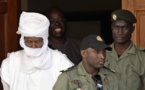 Sénégal: Hissène Habré comparaît de force à la reprise de son procès Sénégal: Hissène Habré comparaît de force à la reprise de son procès