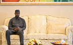 Sénégal : Ousmane Sonko, premier ministre sur la défensive, attaque y compris son camp