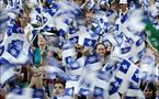 Des milliers de personnes présentes pour le défilé de la Fête nationale du Québec