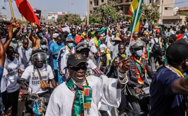 Crise au Sénégal : des milliers d'opposants ont pu marcher dans le calme
