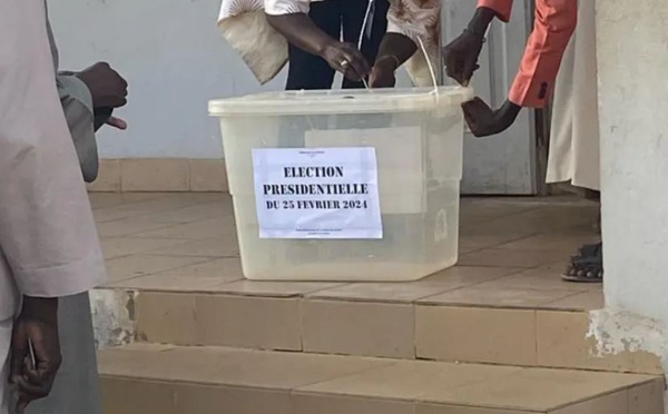 Les Sénégalais votent pour choisir le successeur de Macky Sall