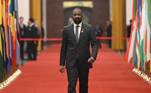 Mali : tapis rouge pour Assimi Goïta