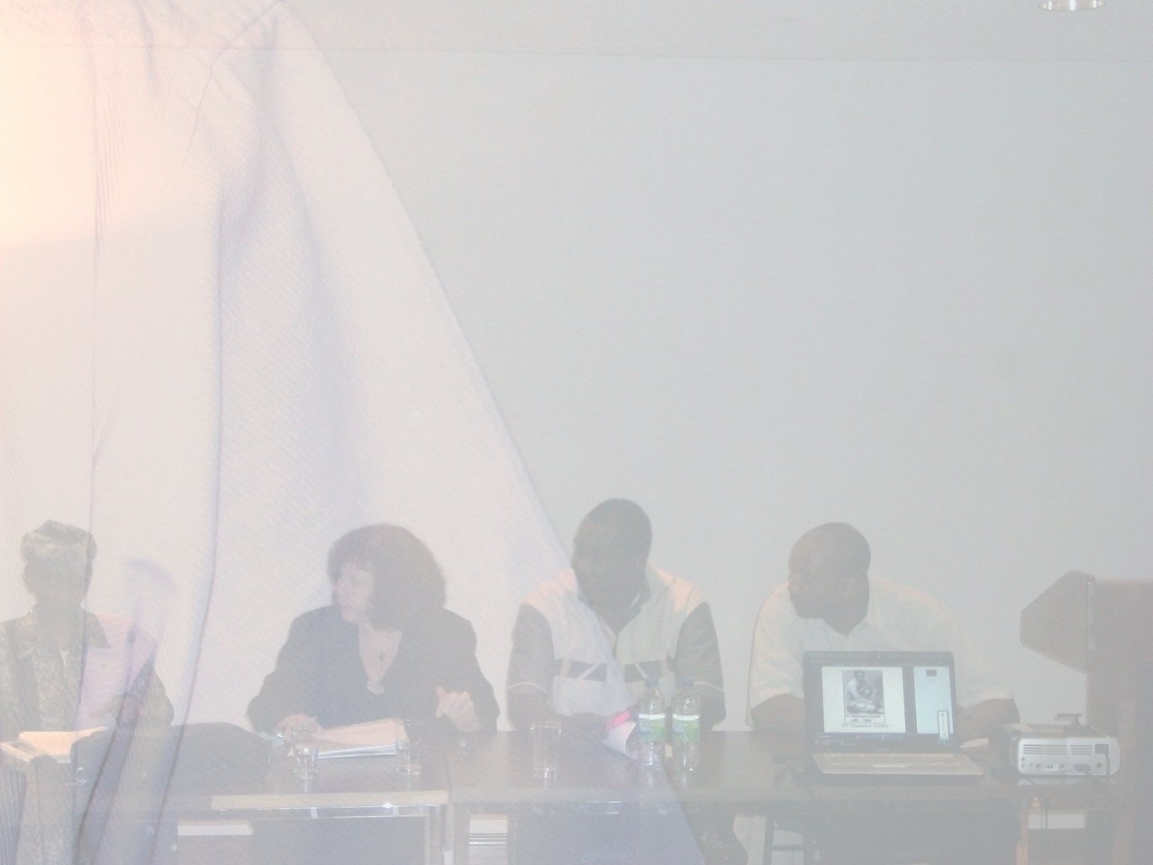 Facultédroitconf 004.jpg Facultédroitconf 004.jpg