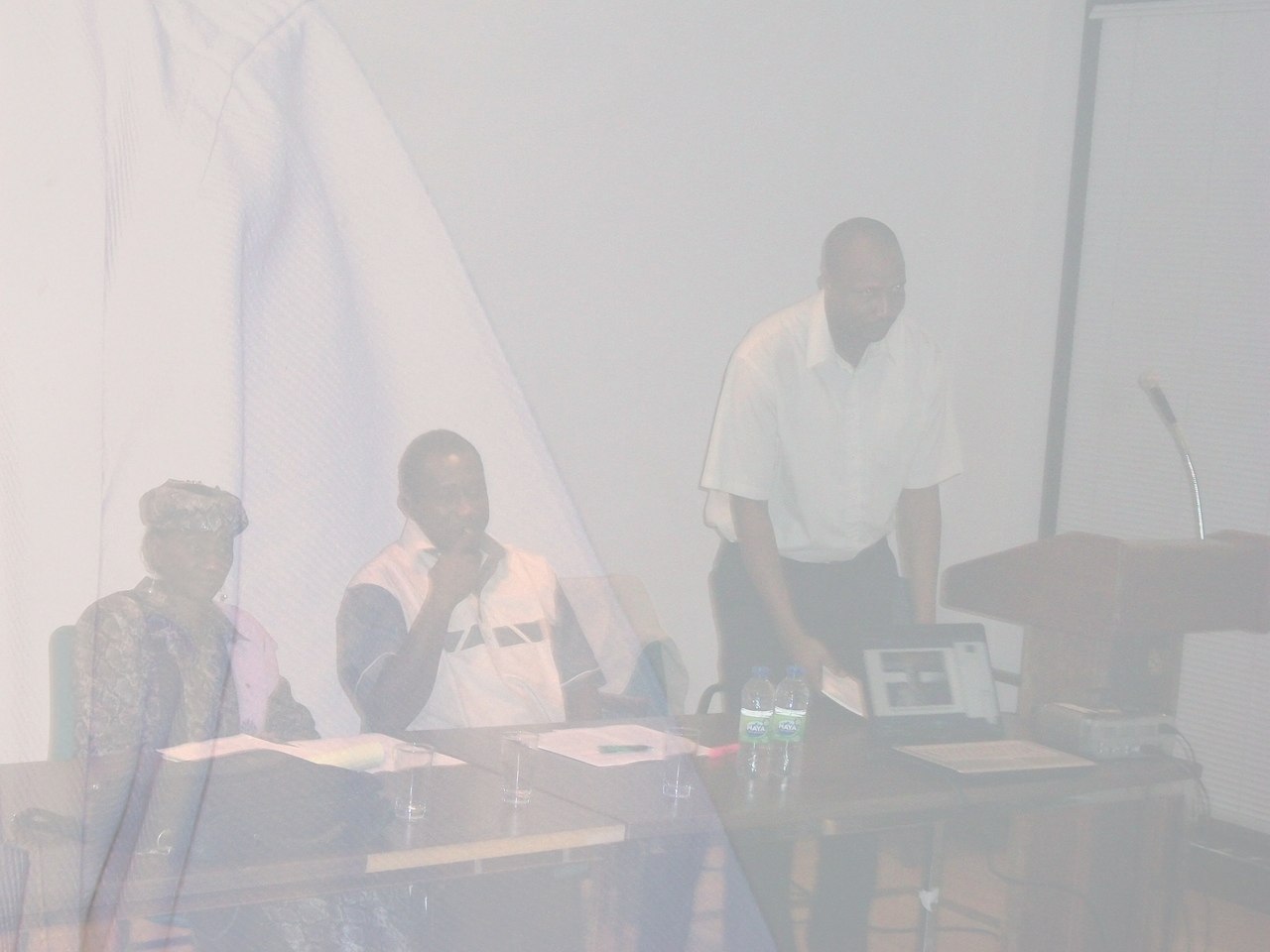 Facultédroitconf 021.jpg Facultédroitconf 021.jpg