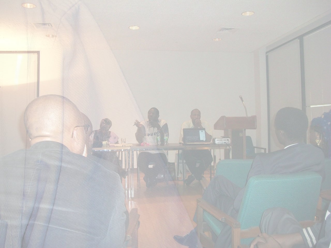 Facultédroitconf 032.jpg Facultédroitconf 032.jpg