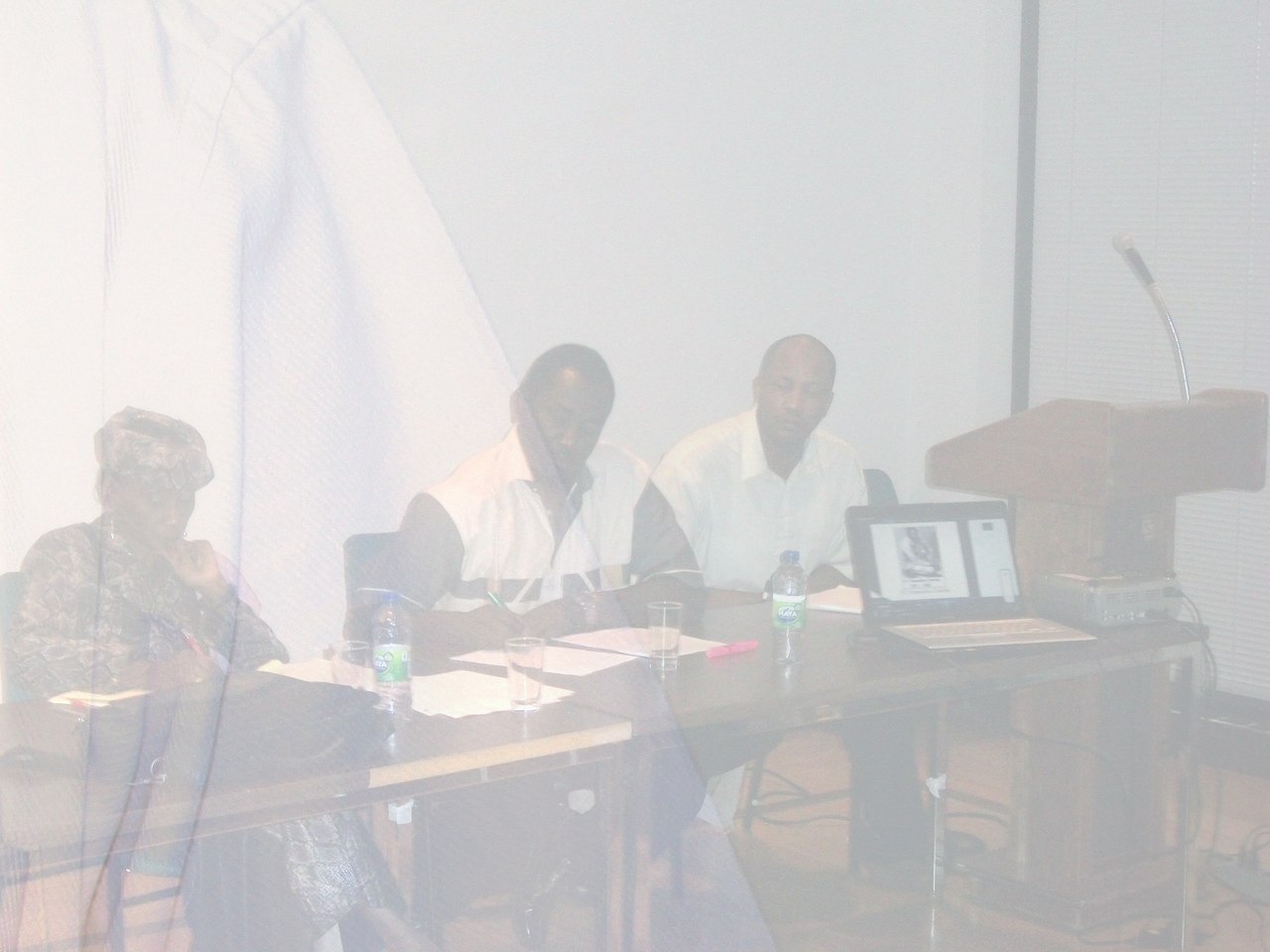 Facultédroitconf 058.jpg Facultédroitconf 058.jpg