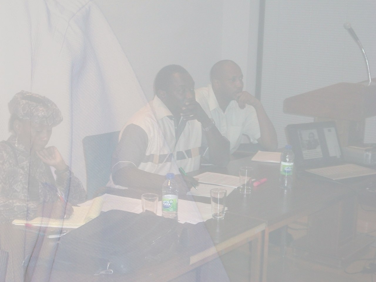 Facultédroitconf 062.jpg Facultédroitconf 062.jpg